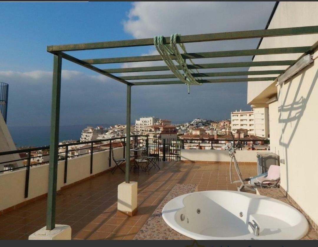 Atico 3 Habitaciones Benalmadena Costa Con Jacuzzi Y Barbacoa Privado Eksteriør bilde